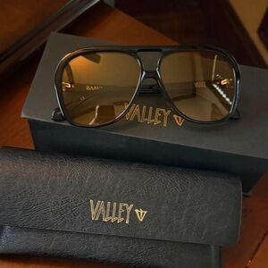 Valley Eyewear Bang glasses
